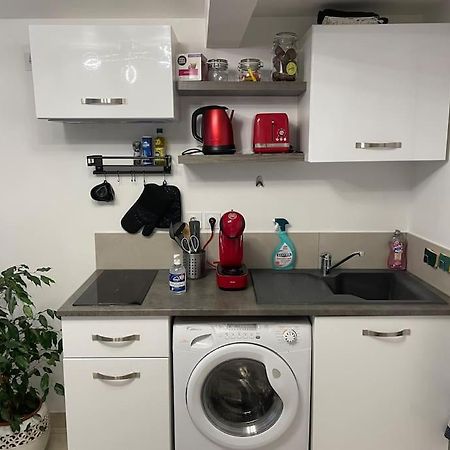 Le Cocon Balneo Apartman Sens Kültér fotó